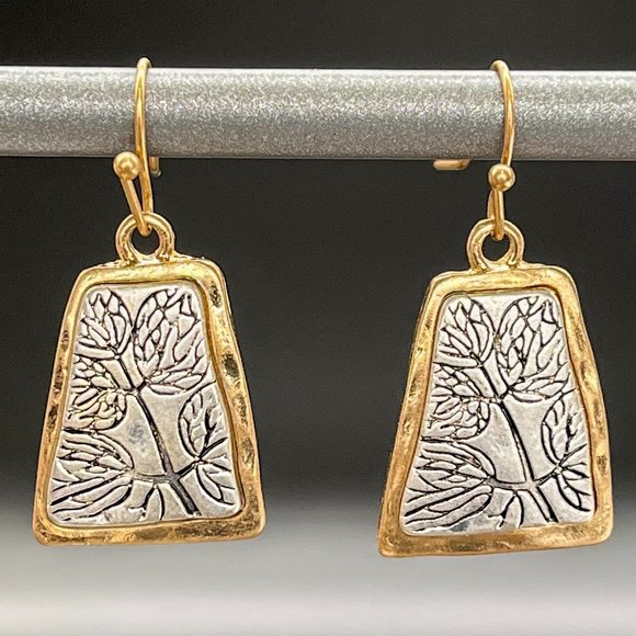Boutique Jewelry - Etched Leaf Design Drop Earrings